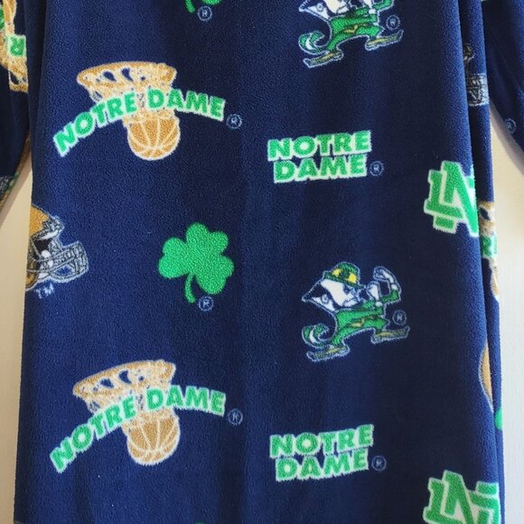 Notre Dame Fighting Irish Collegiate Snuggie Blanket w/ Sleeves  Adult OS - Picture 7 of 10